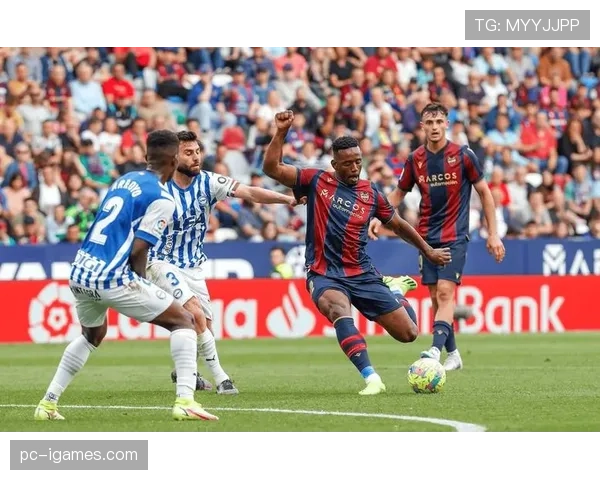 报道：球迷自制“预言”游戏火热，基于西甲官方数据平台预测首发与比分